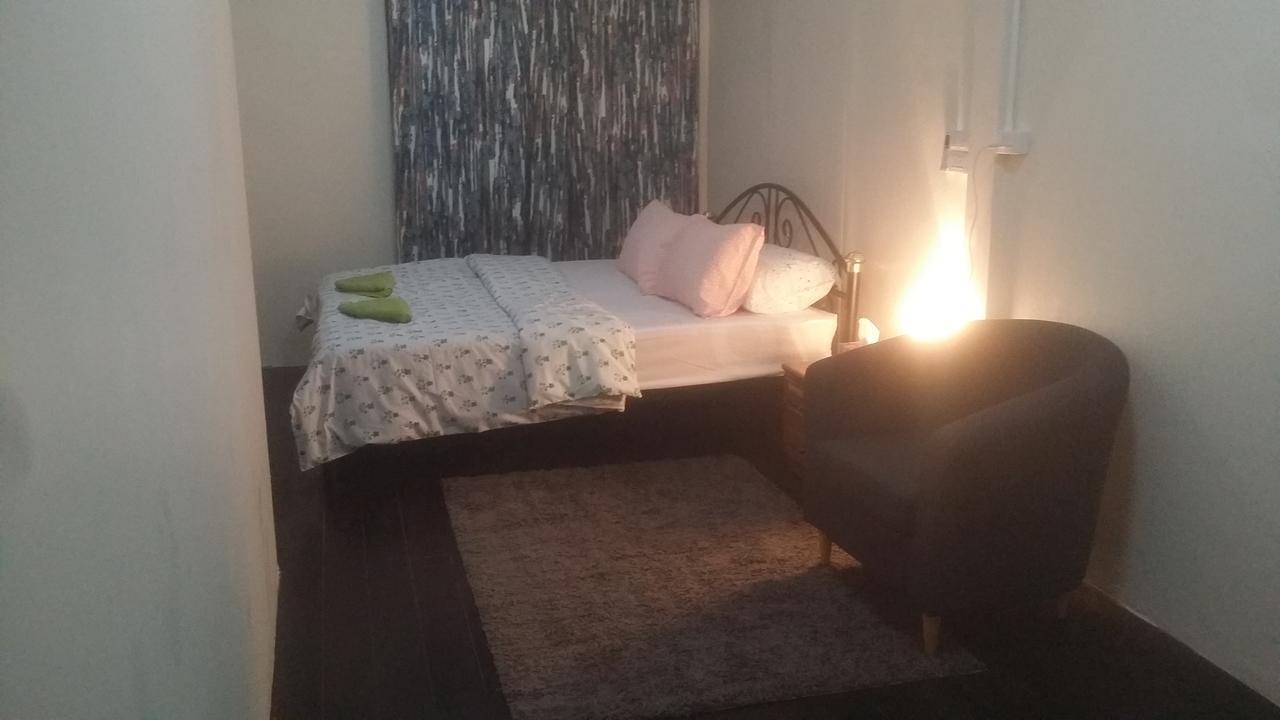 On Nut Hostel Ban Khlong Nang Li Екстер'єр фото