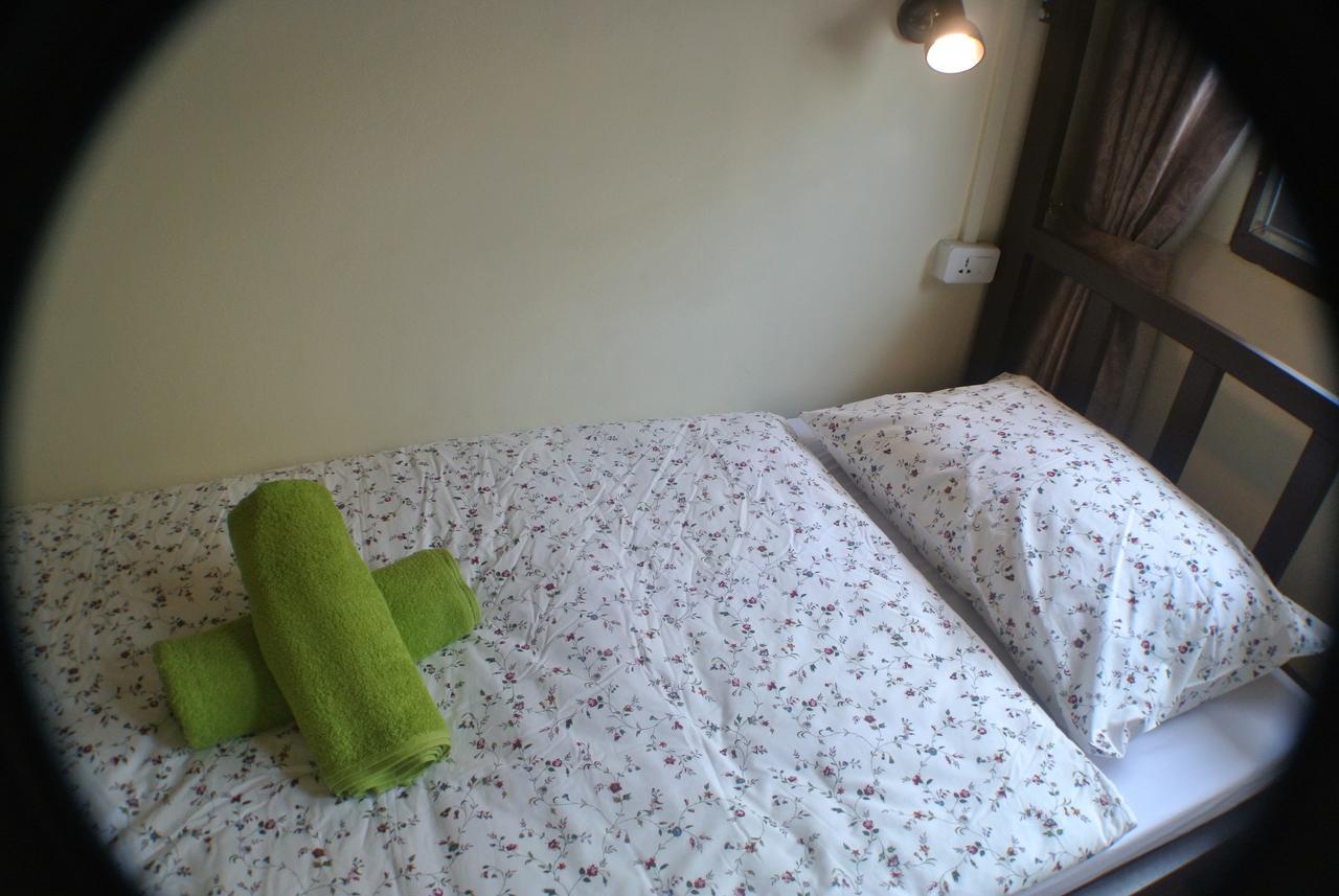 On Nut Hostel Ban Khlong Nang Li Екстер'єр фото